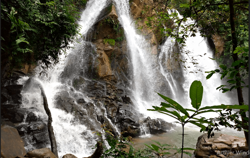 waterfall mont de cristal2